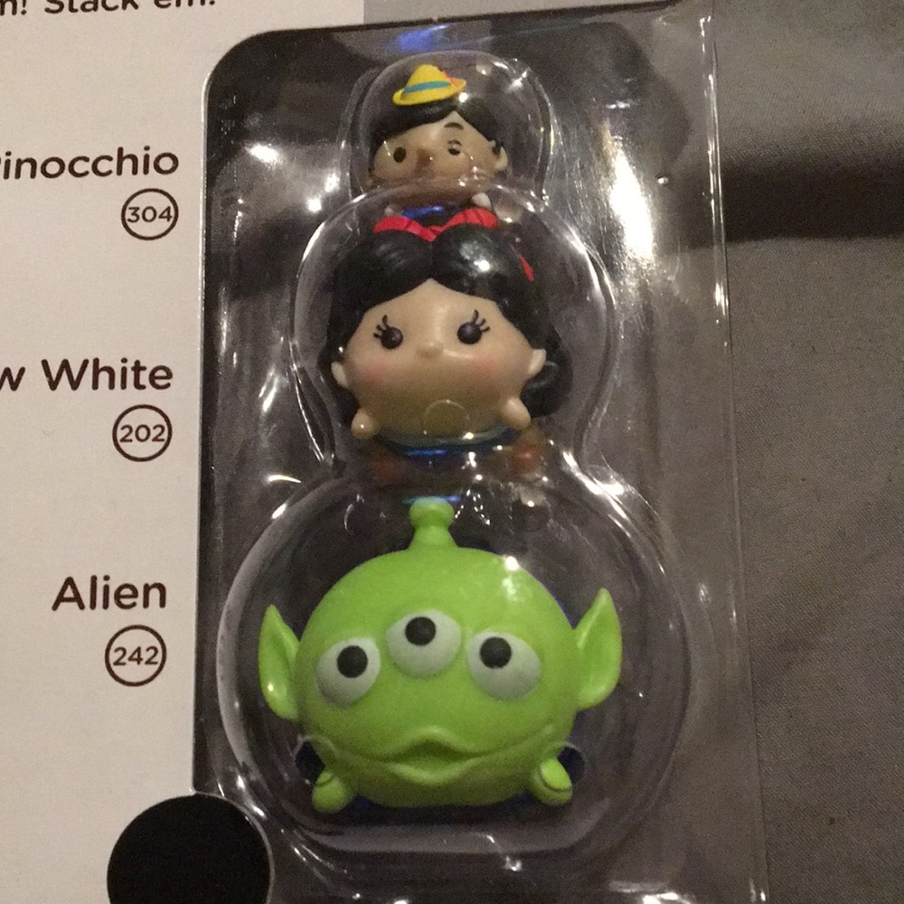 Disney stacking figures - Picture 2 of 7